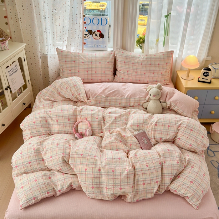 91家纺网 家纺一手货源 找家纺 佳鸿 2026新款泡芙棉软糯糯高克重110克四件套学生宿舍三件套单被套 爱心格