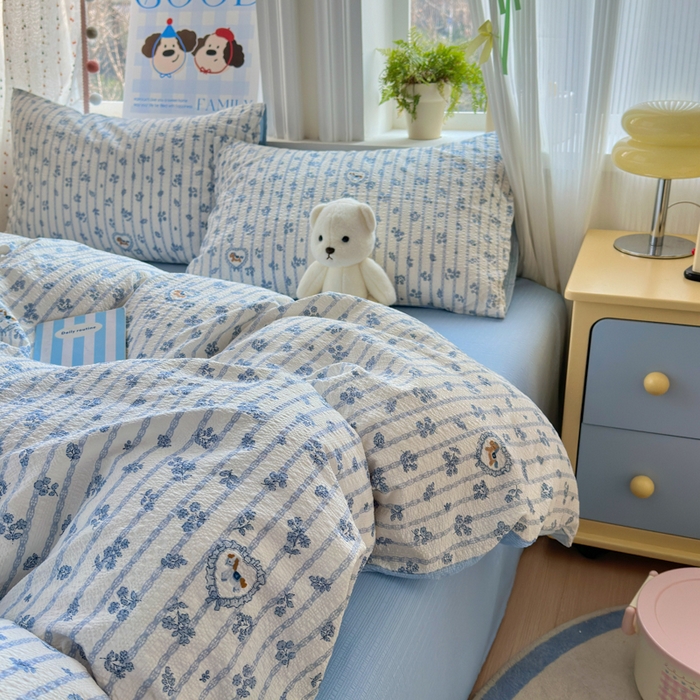 91家纺网 家纺一手货源 找家纺 佳鸿 2026新款泡芙棉软糯糯高克重110克四件套学生宿舍三件套单被套 蓝花小马