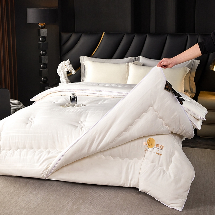 91家纺网 家纺一手货源 找家纺 莱欧纳家纺 2026新款贡缎提花大豆拉链式子母被 白色