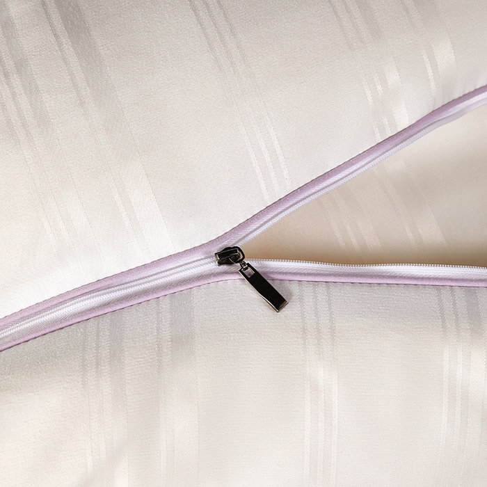 91家纺网 家纺一手货源 找家纺 莱欧纳家纺 2026新款贡缎提花大豆拉链式子母被 白色