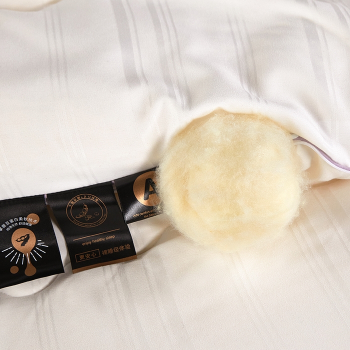 91家纺网 家纺一手货源 找家纺 莱欧纳家纺 2026新款贡缎提花大豆拉链式子母被 白色