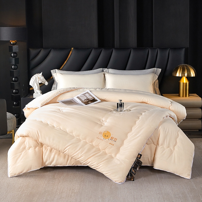 91家纺网 家纺一手货源 找家纺 莱欧纳家纺 2026新款贡缎提花大豆拉链式子母被 玉色