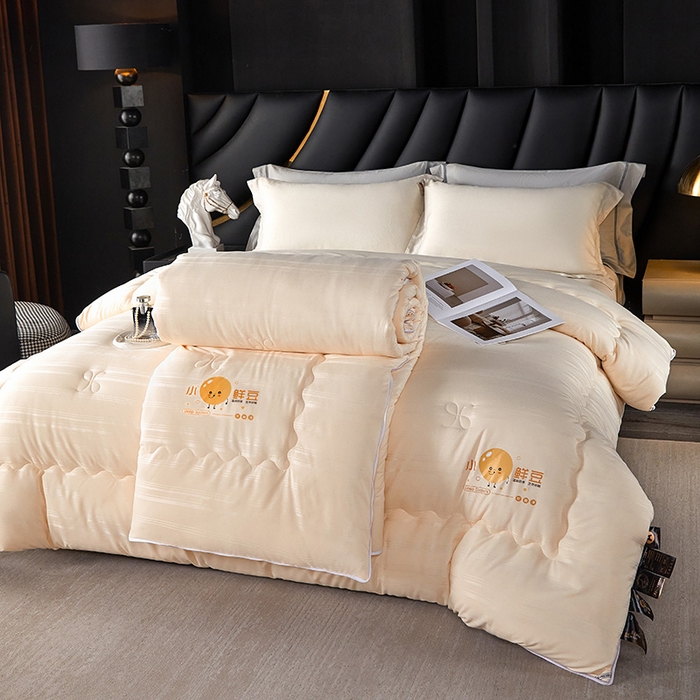 91家纺网 家纺一手货源 找家纺 莱欧纳家纺 2026新款贡缎提花大豆拉链式子母被 玉色