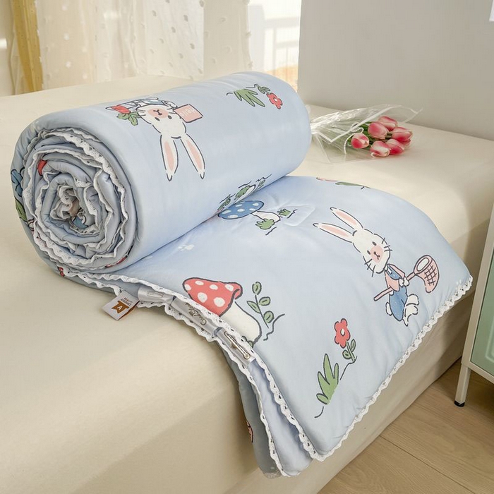 91家纺网 家纺一手货源 找家纺 默忆 2026新款A类母婴级针织棉大豆云朵被子被芯夏被空调被春秋冬被四季被 花园兔