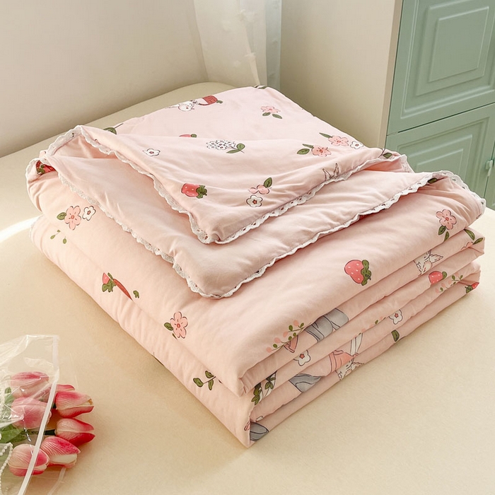 91家纺网 家纺一手货源 找家纺 默忆 2026新款A类母婴级针织棉大豆云朵被子被芯夏被空调被春秋冬被四季被 花仙子