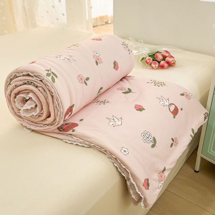 91家纺网 家纺一手货源 找家纺 默忆 2026新款A类母婴级针织棉大豆云朵被子被芯夏被空调被春秋冬被四季被 花仙子