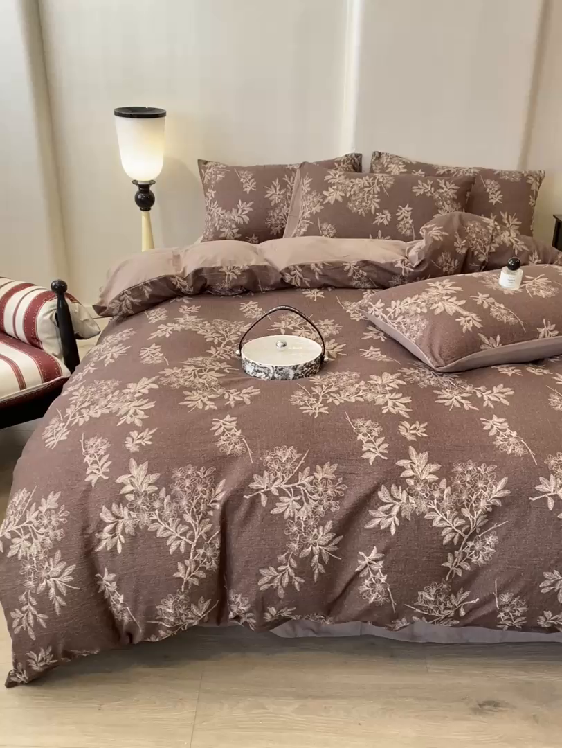 91家纺网 家纺一手货源 找家纺 红日子纺织品 2026春夏新款云感复古皱皱纱四件套 夕颜-棕