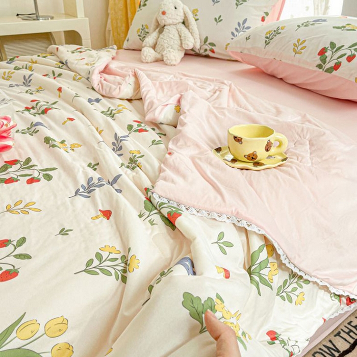 91家纺网 家纺一手货源 找家纺 默忆 2026新款A类母婴级针织棉大豆云朵被子被芯夏被空调被春秋冬被四季被 萌音草莓