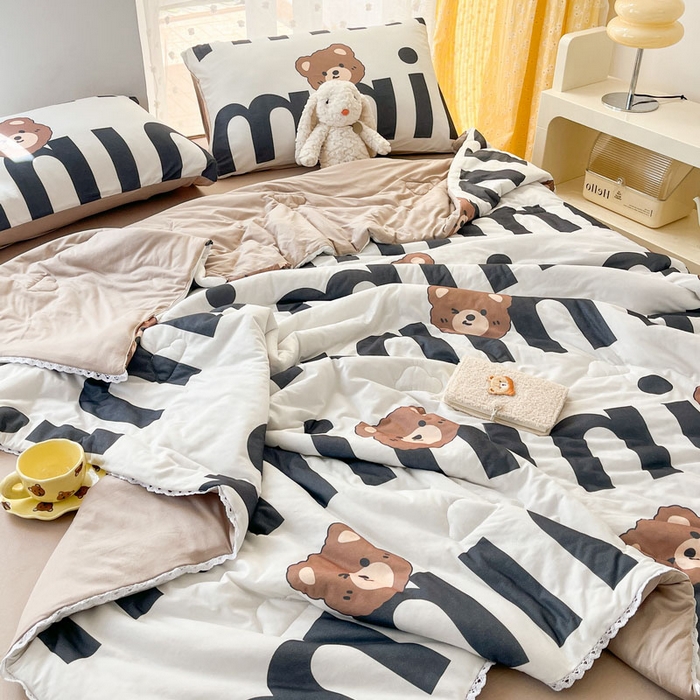 91家纺网 家纺一手货源 找家纺 默忆 2026新款A类母婴级针织棉大豆云朵被子被芯夏被空调被春秋冬被四季被 字母熊