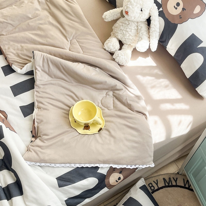 91家纺网 家纺一手货源 找家纺 默忆 2026新款A类母婴级针织棉大豆云朵被子被芯夏被空调被春秋冬被四季被 字母熊