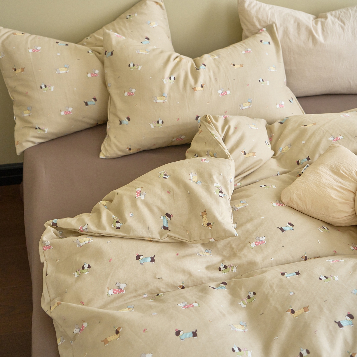 91家纺网 家纺一手货源 找家纺 （总）洋铭区（原狠狠爱） 2026春季新款简约全棉 无边双层纱 四件套系列