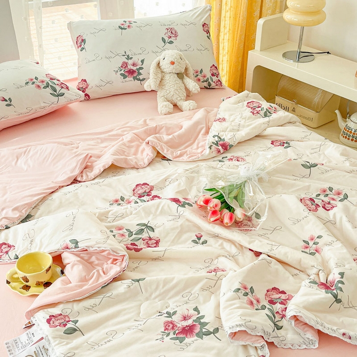 91家纺网 家纺一手货源 找家纺 默忆 2026新款A类母婴级针织棉大豆云朵被子被芯夏被空调被春秋冬被四季被 花语