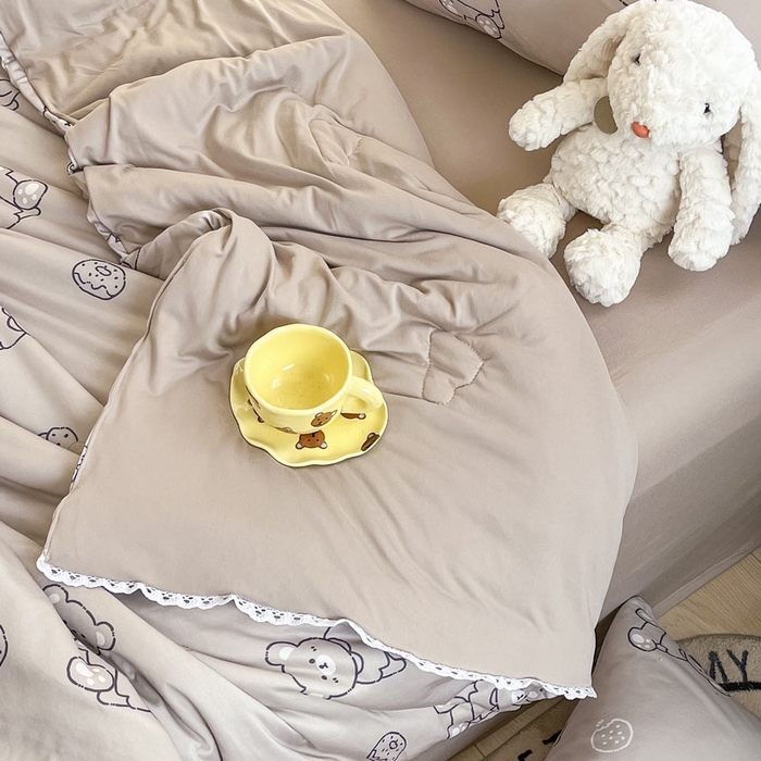 91家纺网 家纺一手货源 找家纺 默忆 2026新款A类母婴级针织棉大豆云朵被子被芯夏被空调被春秋冬被四季被 饼干熊