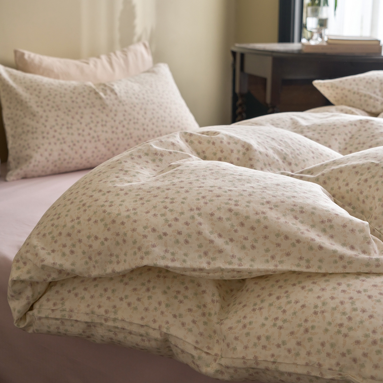 91家纺网 家纺一手货源 找家纺 洋铭区（原狠狠爱） 2026春季新款简约全棉 无边双层纱 四件套系列 春色绿意