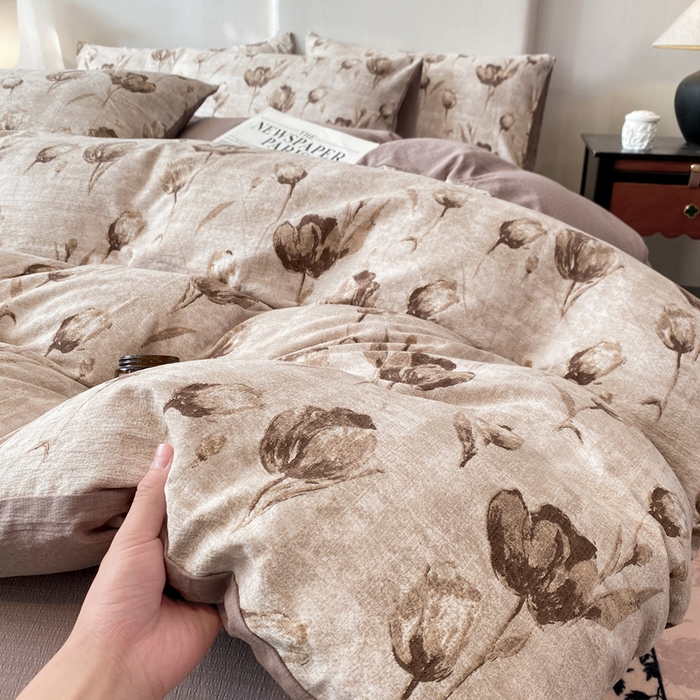 91家纺网 家纺一手货源 找家纺 红日子纺织品 2026春夏新款云感复古皱皱纱四件套 知音-卡