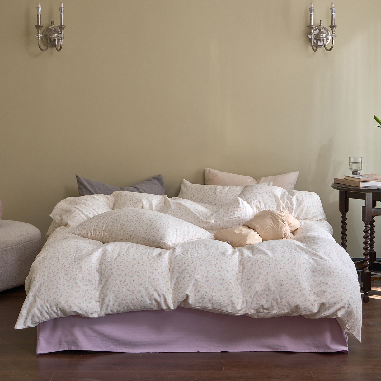 91家纺网 家纺一手货源 找家纺 洋铭区（原狠狠爱） 2026春季新款简约全棉 无边双层纱 四件套系列 多多小草莓