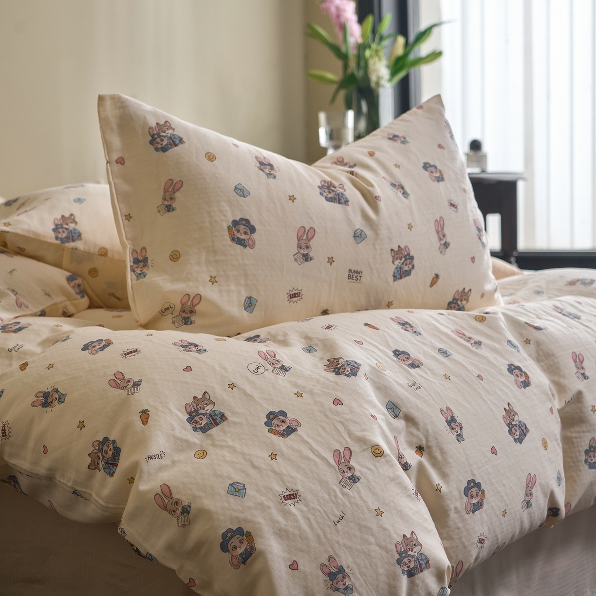 91家纺网 家纺一手货源 找家纺 洋铭区（原狠狠爱） 2026春季新款简约全棉 无边双层纱 四件套系列 疯狂小可爱