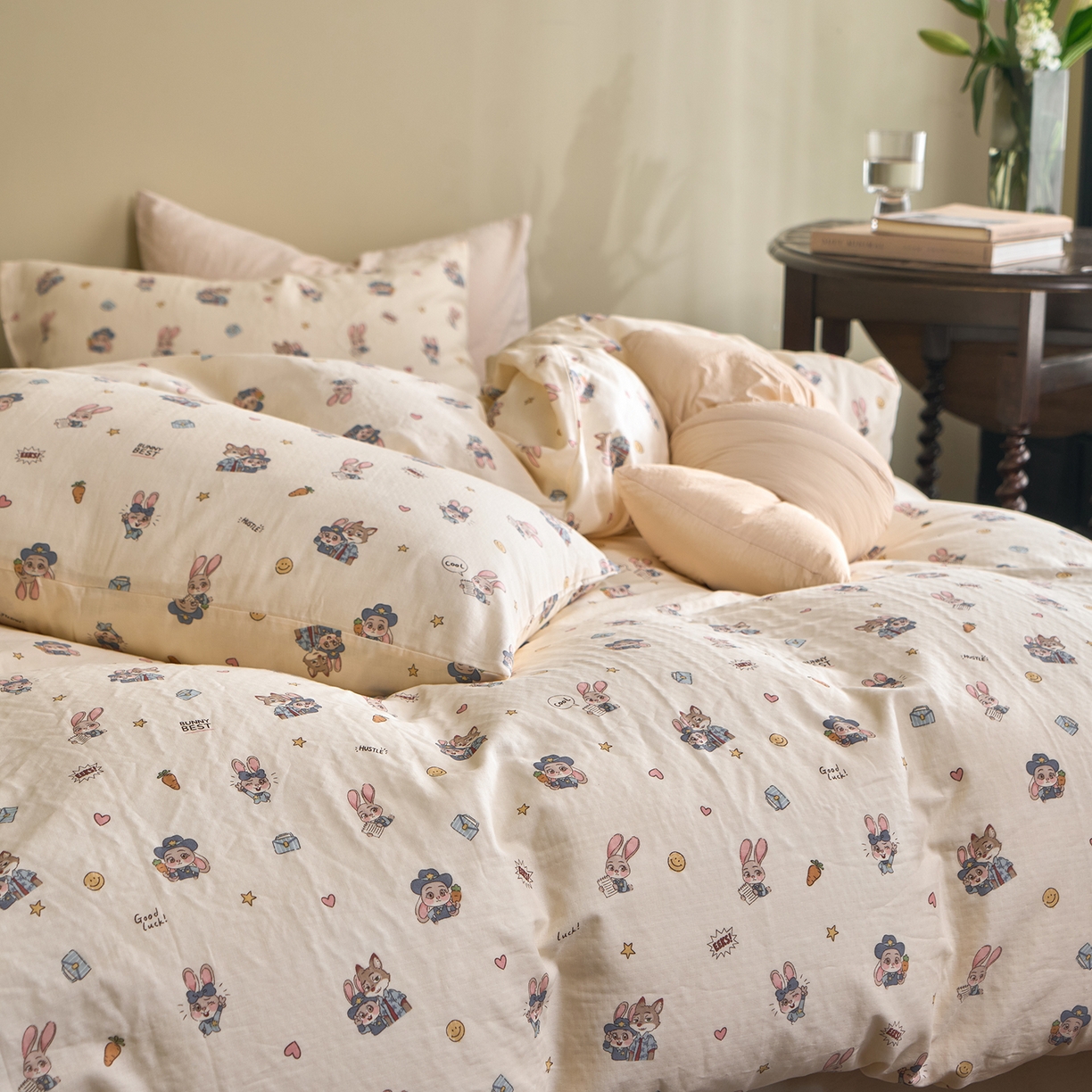 91家纺网 家纺一手货源 找家纺 洋铭区（原狠狠爱） 2026春季新款简约全棉 无边双层纱 四件套系列 疯狂小可爱