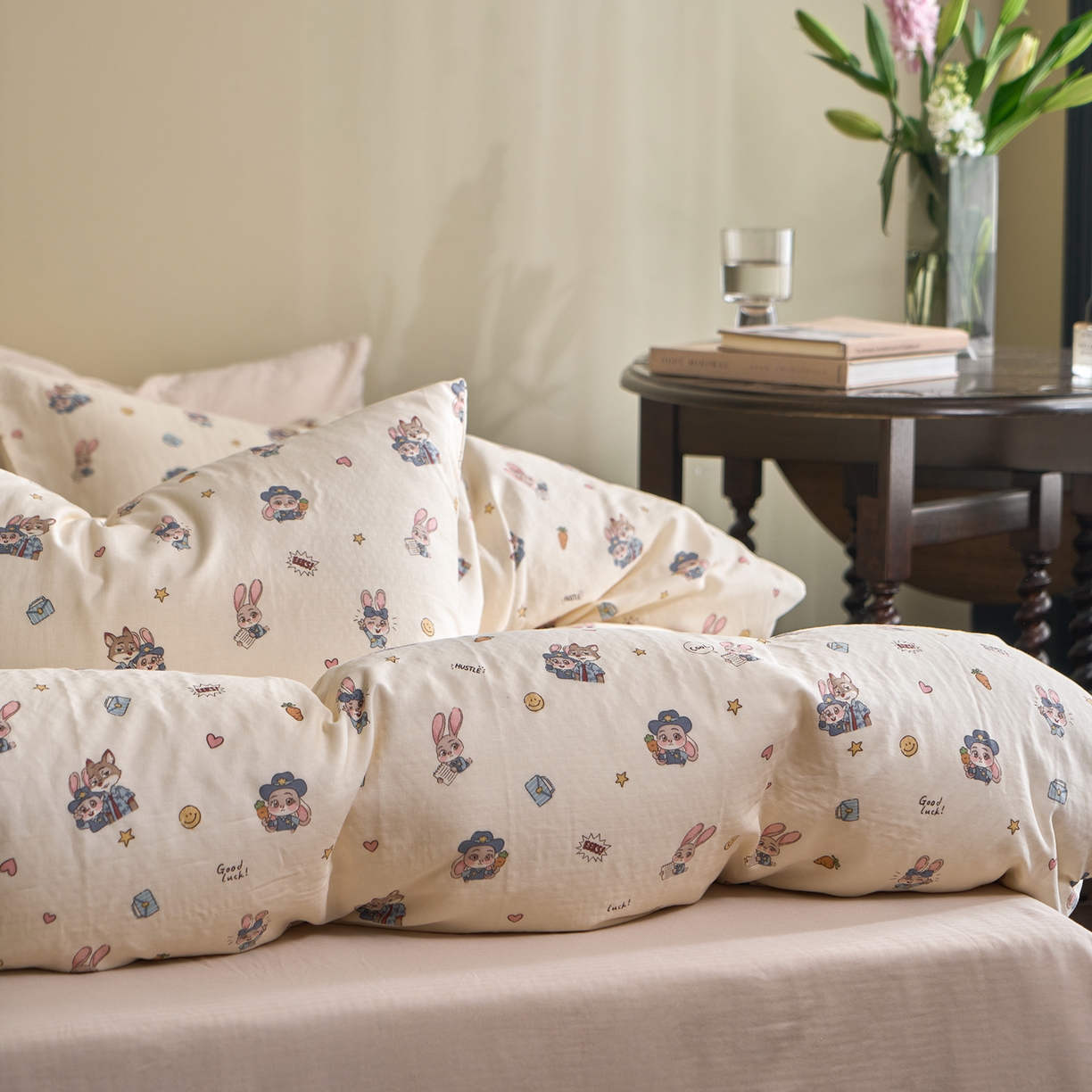 91家纺网 家纺一手货源 找家纺 洋铭区（原狠狠爱） 2026春季新款简约全棉 无边双层纱 四件套系列 疯狂小可爱