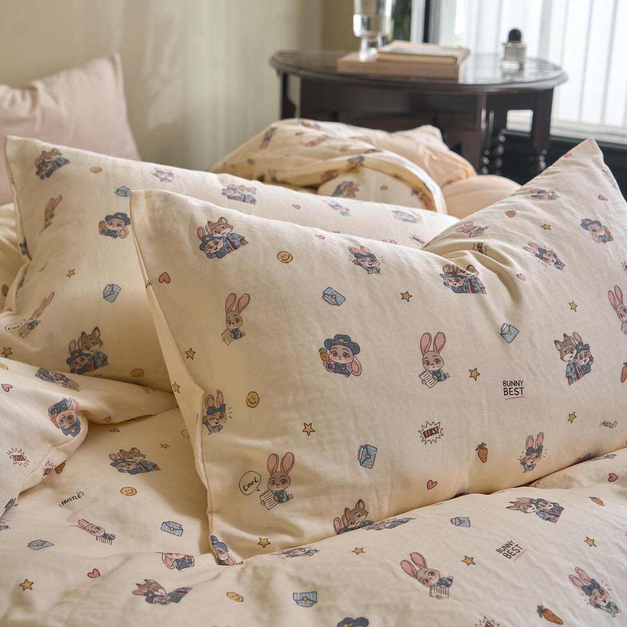 91家纺网 家纺一手货源 找家纺 洋铭区（原狠狠爱） 2026春季新款简约全棉 无边双层纱 四件套系列 疯狂小可爱