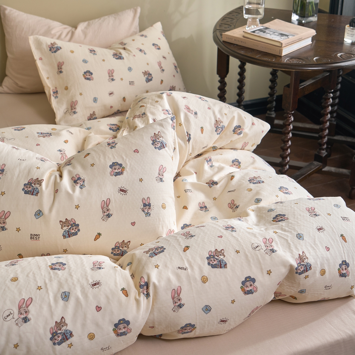 91家纺网 家纺一手货源 找家纺 洋铭区（原狠狠爱） 2026春季新款简约全棉 无边双层纱 四件套系列 疯狂小可爱