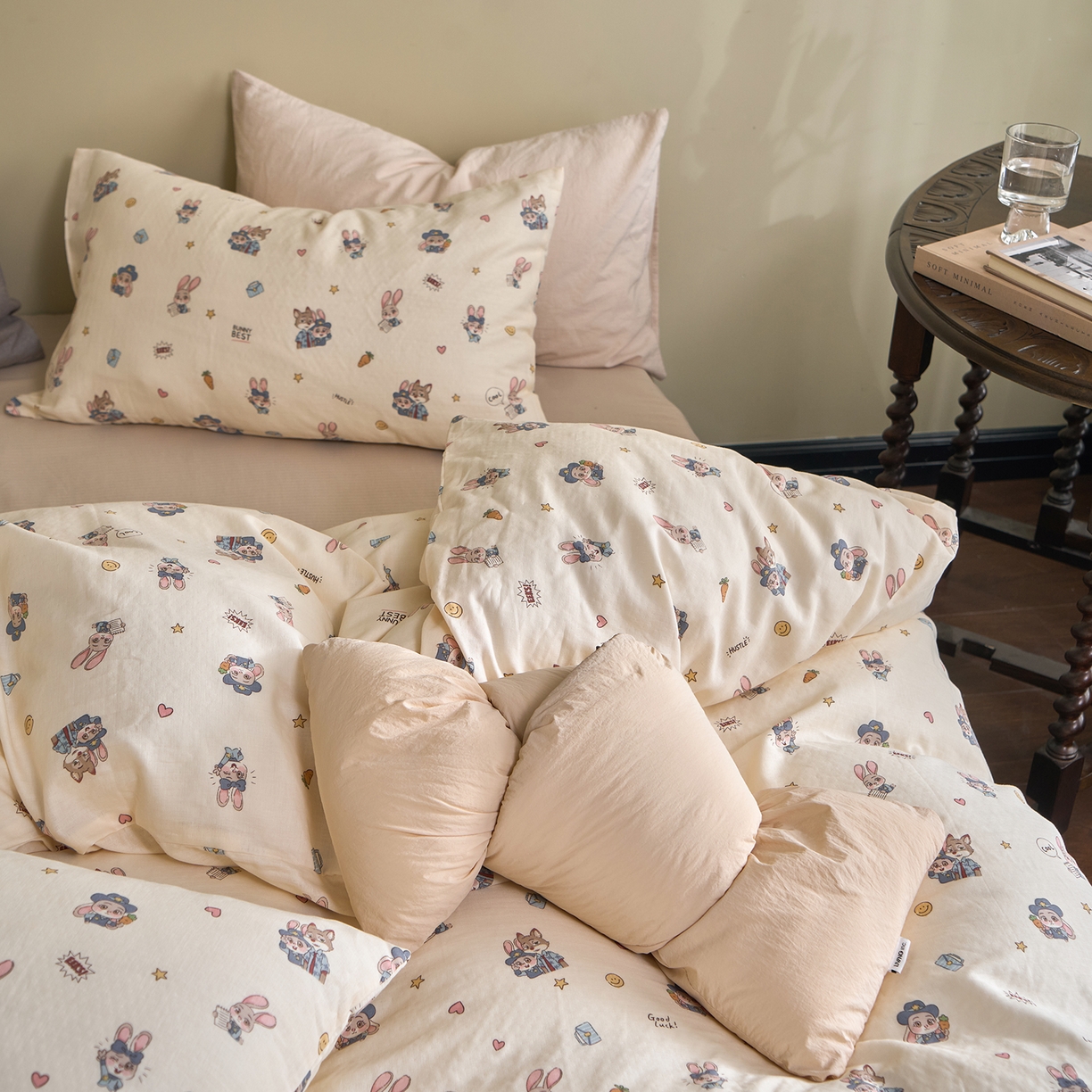 91家纺网 家纺一手货源 找家纺 洋铭区（原狠狠爱） 2026春季新款简约全棉 无边双层纱 四件套系列 疯狂小可爱