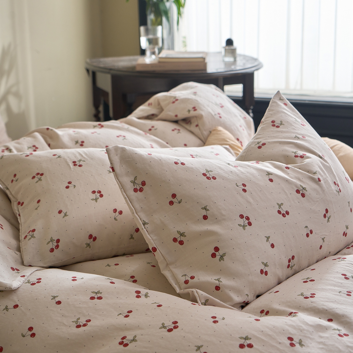 91家纺网 家纺一手货源 找家纺 洋铭区（原狠狠爱） 2026春季新款简约全棉 无边双层纱 四件套系列 红果果