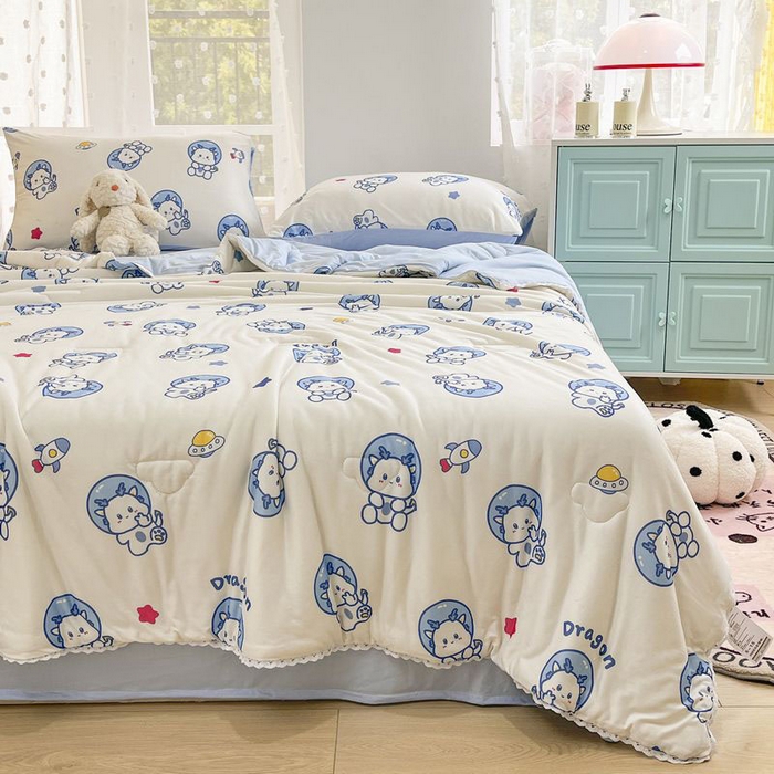 91家纺网 家纺一手货源 找家纺 默忆 2026新款A类母婴级针织棉大豆云朵被子被芯夏被空调被春秋冬被四季被 小龙人