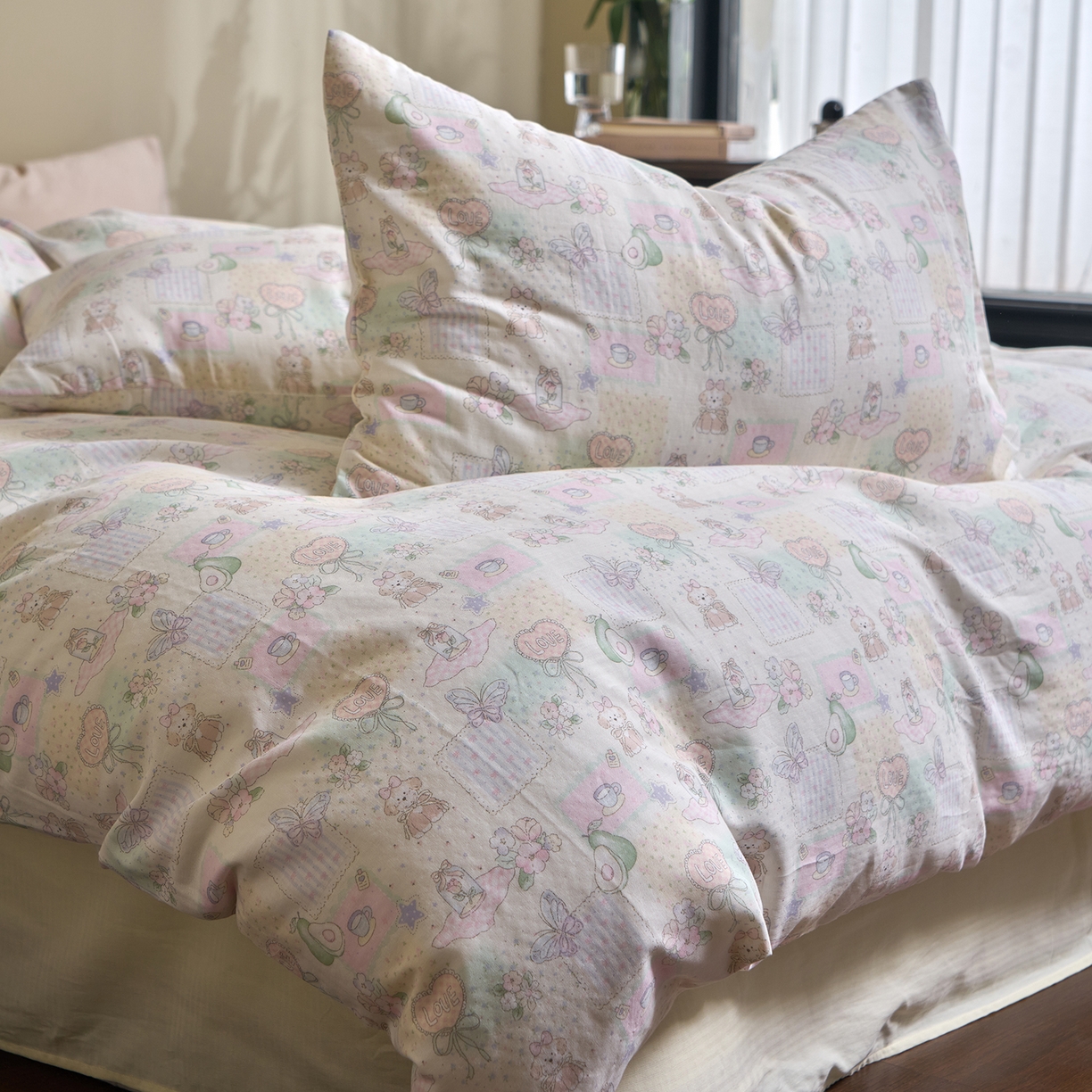 91家纺网 家纺一手货源 找家纺 洋铭区（原狠狠爱） 2026春季新款简约全棉 无边双层纱 四件套系列 蝴蝶花开