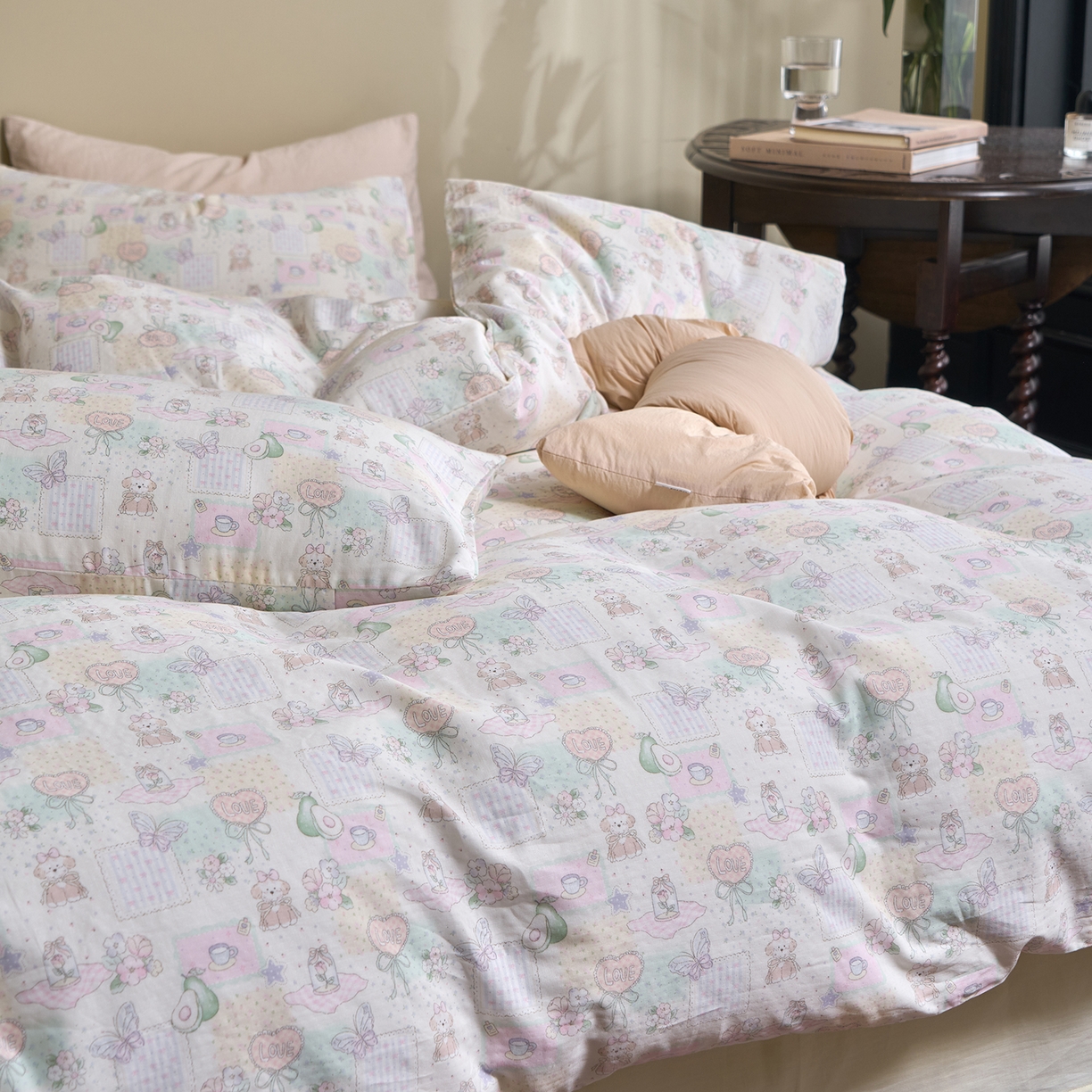 91家纺网 家纺一手货源 找家纺 洋铭区（原狠狠爱） 2026春季新款简约全棉 无边双层纱 四件套系列 蝴蝶花开