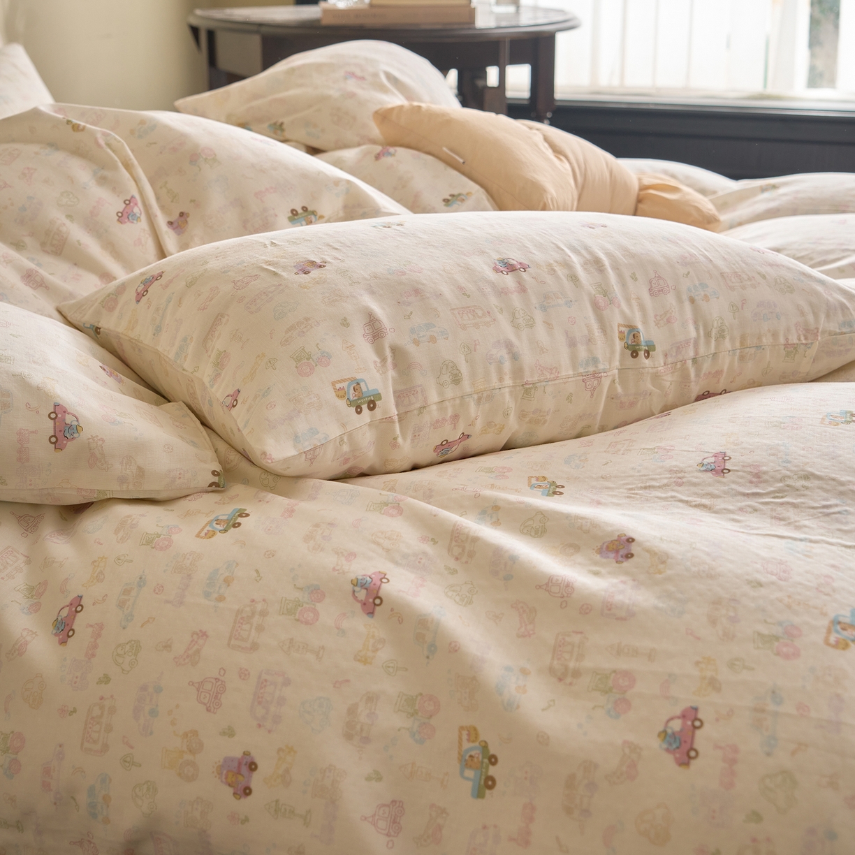 91家纺网 家纺一手货源 找家纺 洋铭区（原狠狠爱） 2026春季新款简约全棉 无边双层纱 四件套系列 卡卡小汽车