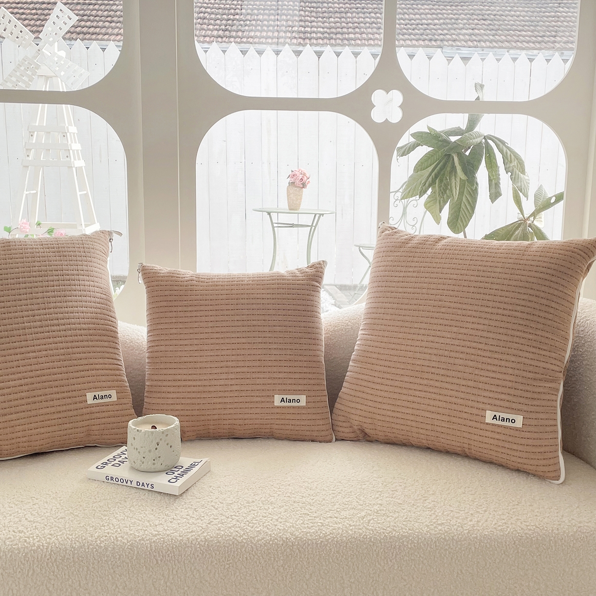 91家纺网 家纺一手货源 找家纺 番茄+ 2026新款春夏色织全棉极简主义抱枕被 深咖