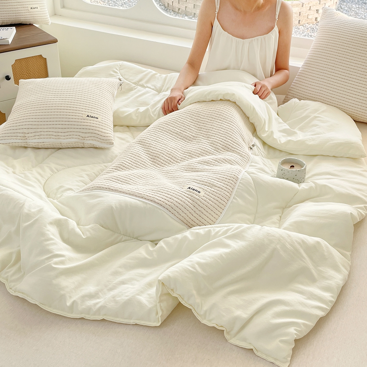 91家纺网 家纺一手货源 找家纺 番茄+ 2026新款春夏色织全棉极简主义抱枕被 冰淇淋色