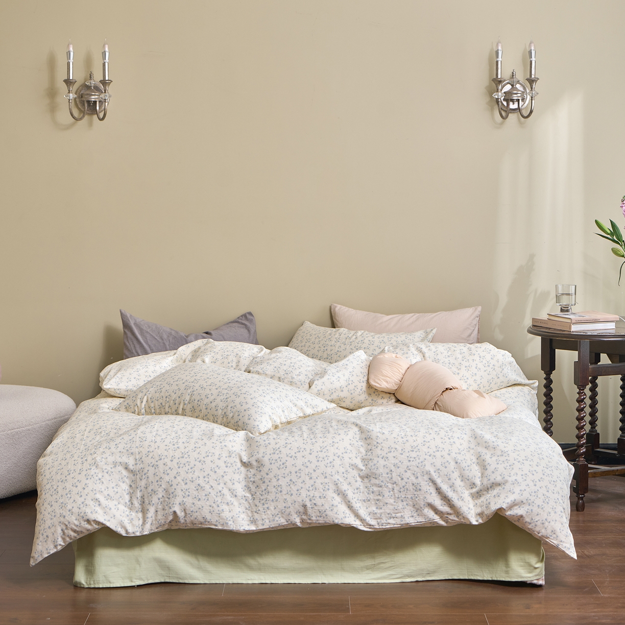 91家纺网 家纺一手货源 找家纺 洋铭区（原狠狠爱） 2026春季新款简约全棉 无边双层纱 四件套系列 迷你小兰花