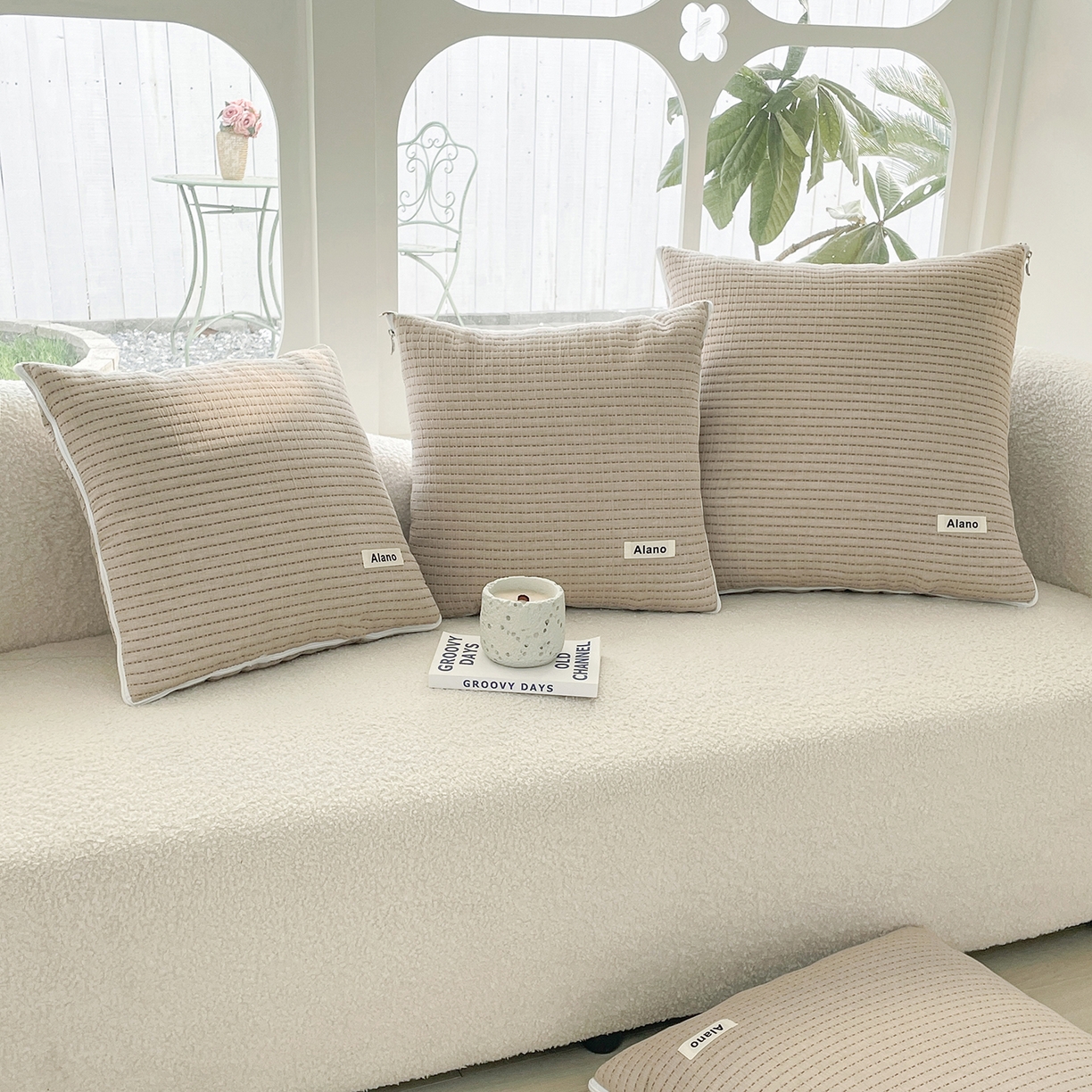 91家纺网 家纺一手货源 找家纺 番茄+ 2026新款春夏色织全棉极简主义抱枕被 浅咖