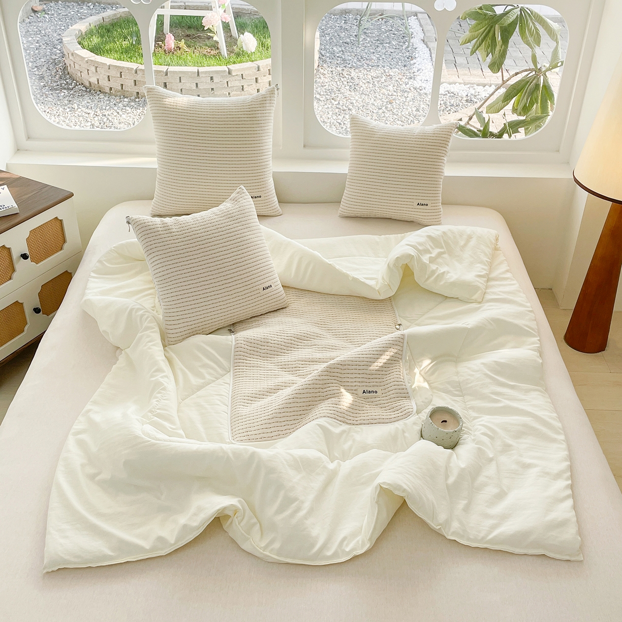 91家纺网 家纺一手货源 找家纺 番茄+ 2026新款春夏色织全棉极简主义抱枕被 冰淇淋色