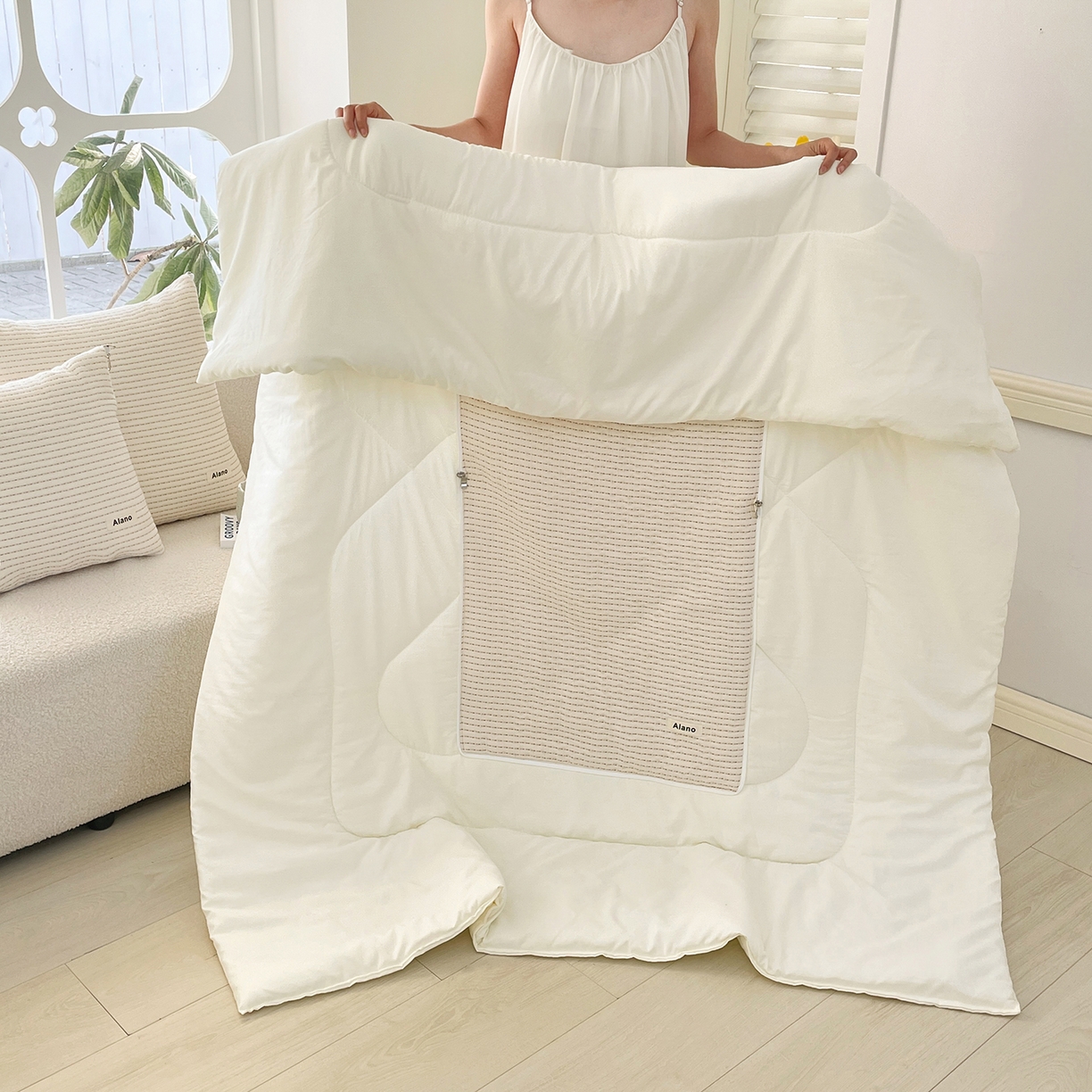 91家纺网 家纺一手货源 找家纺 番茄+ 2026新款春夏色织全棉极简主义抱枕被 冰淇淋色