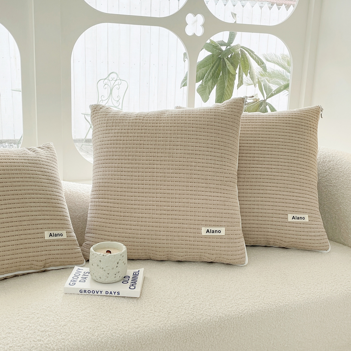 91家纺网 家纺一手货源 找家纺 番茄+ 2026新款春夏色织全棉极简主义抱枕被 浅咖