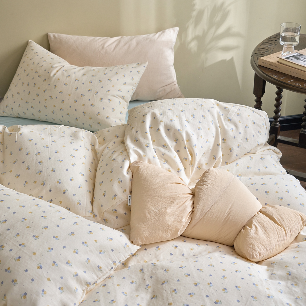 91家纺网 家纺一手货源 找家纺 洋铭区（原狠狠爱） 2026春季新款简约全棉 无边双层纱 四件套系列 米兰小花