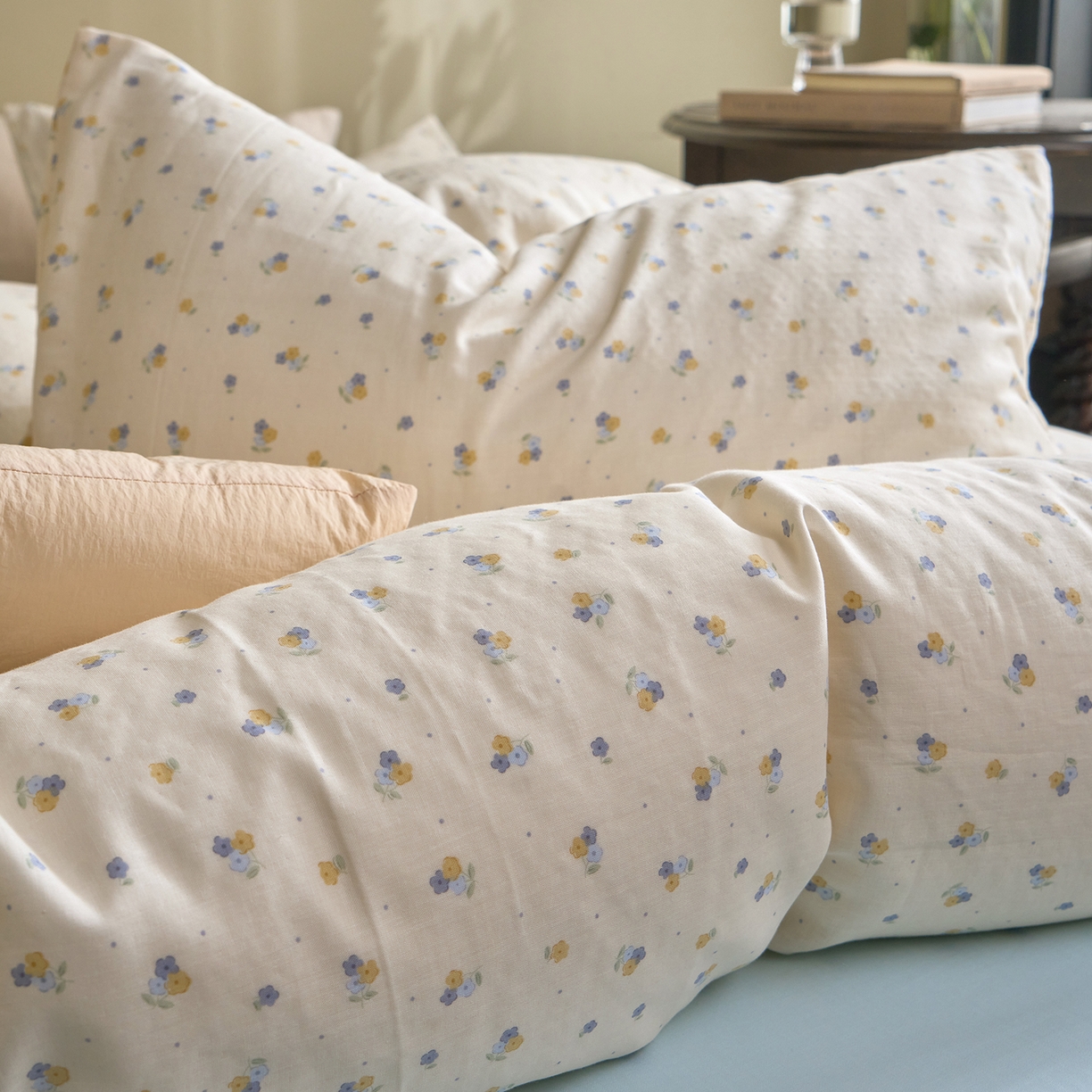 91家纺网 家纺一手货源 找家纺 洋铭区（原狠狠爱） 2026春季新款简约全棉 无边双层纱 四件套系列 米兰小花