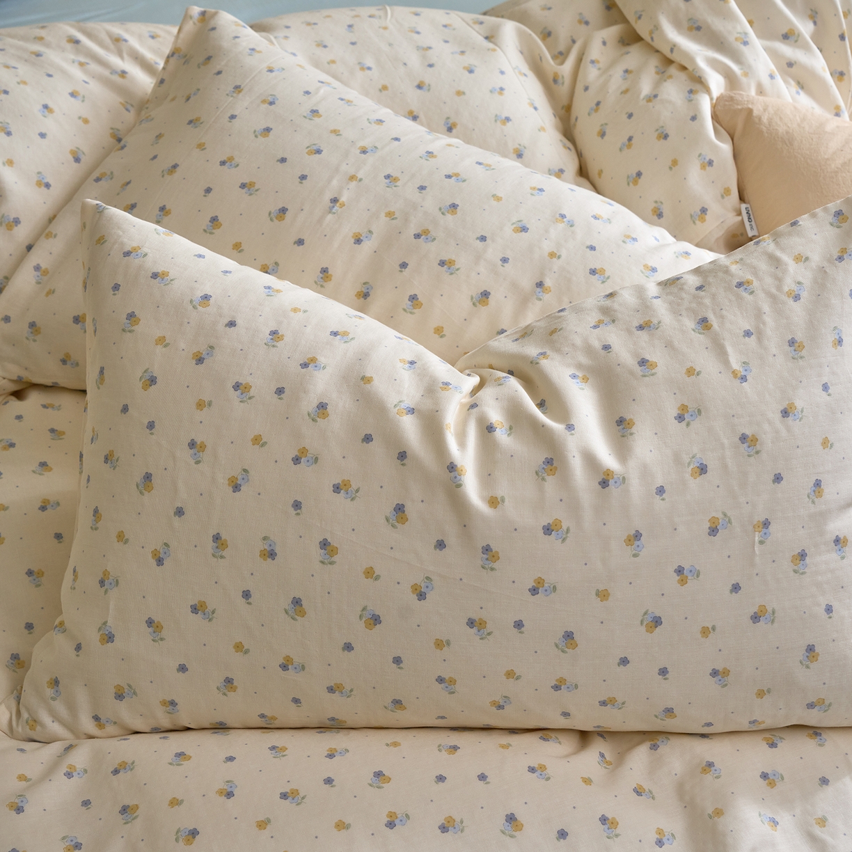 91家纺网 家纺一手货源 找家纺 洋铭区（原狠狠爱） 2026春季新款简约全棉 无边双层纱 四件套系列 米兰小花