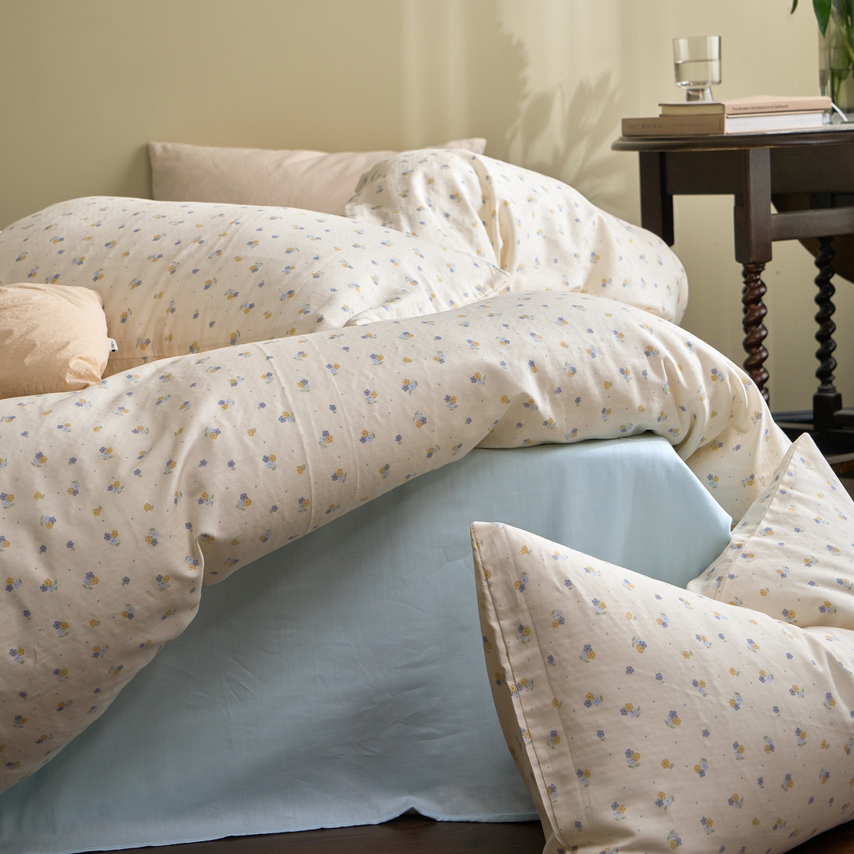 91家纺网 家纺一手货源 找家纺 洋铭区（原狠狠爱） 2026春季新款简约全棉 无边双层纱 四件套系列 米兰小花