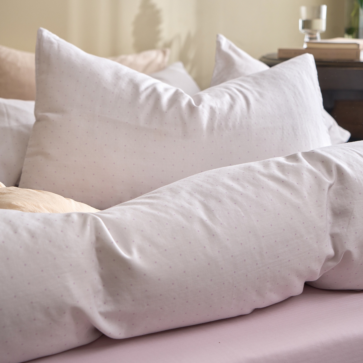 91家纺网 家纺一手货源 找家纺 洋铭区（原狠狠爱） 2026春季新款简约全棉 无边双层纱 四件套系列 小紫点点