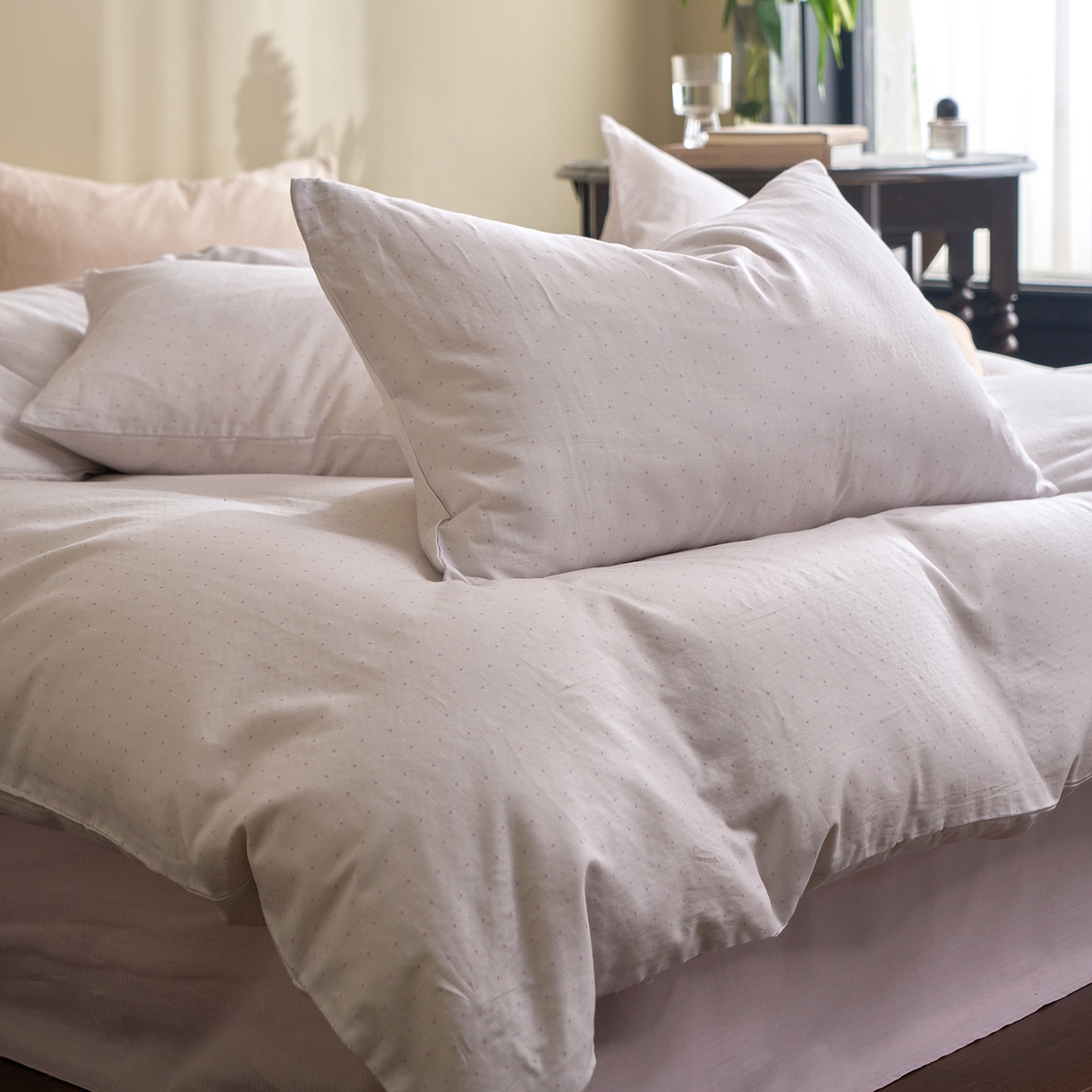 91家纺网 家纺一手货源 找家纺 洋铭区（原狠狠爱） 2026春季新款简约全棉 无边双层纱 四件套系列 小紫点点