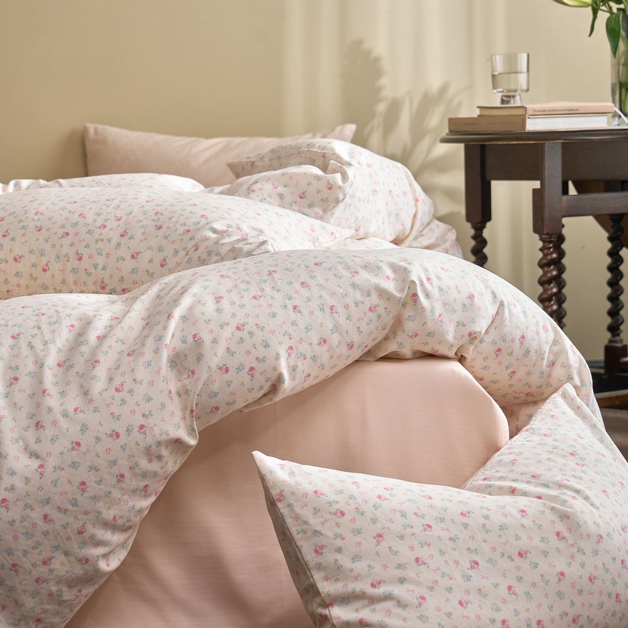 91家纺网 家纺一手货源 找家纺 洋铭区（原狠狠爱） 2026春季新款简约全棉 无边双层纱 四件套系列 烟花粉