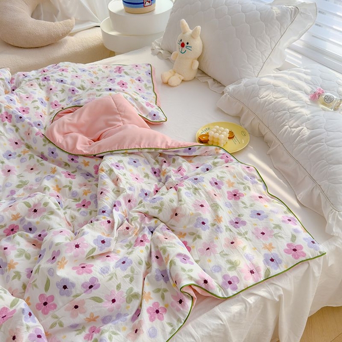 91家纺网 家纺一手货源 找家纺 默忆 2026新款水洗棉双层纱夏被夏凉被空调被被子被芯 一束温柔