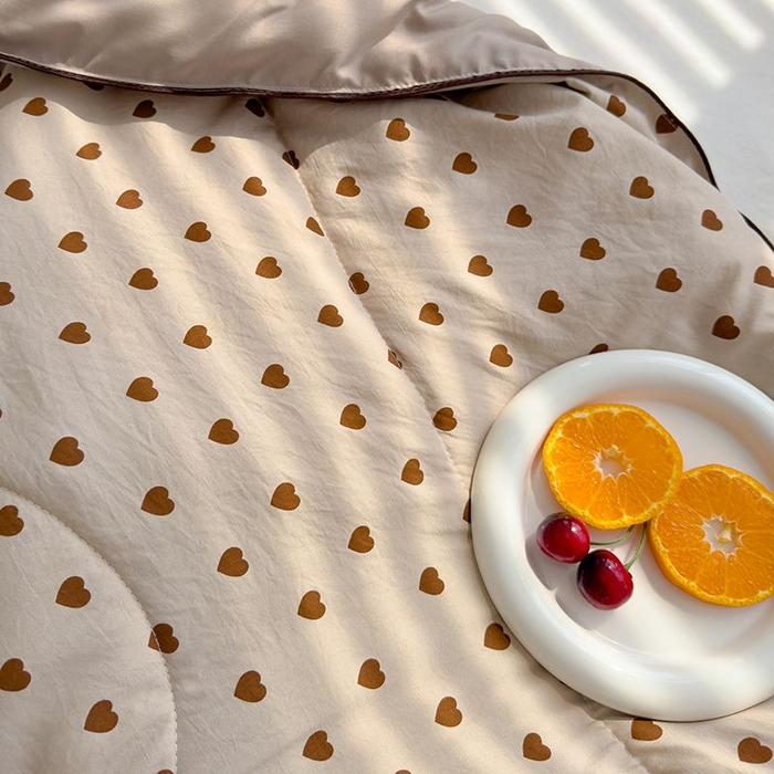 91家纺网 家纺一手货源 找家纺 默忆 2026新款水洗棉双层纱夏被夏凉被空调被被子被芯 复古爱心