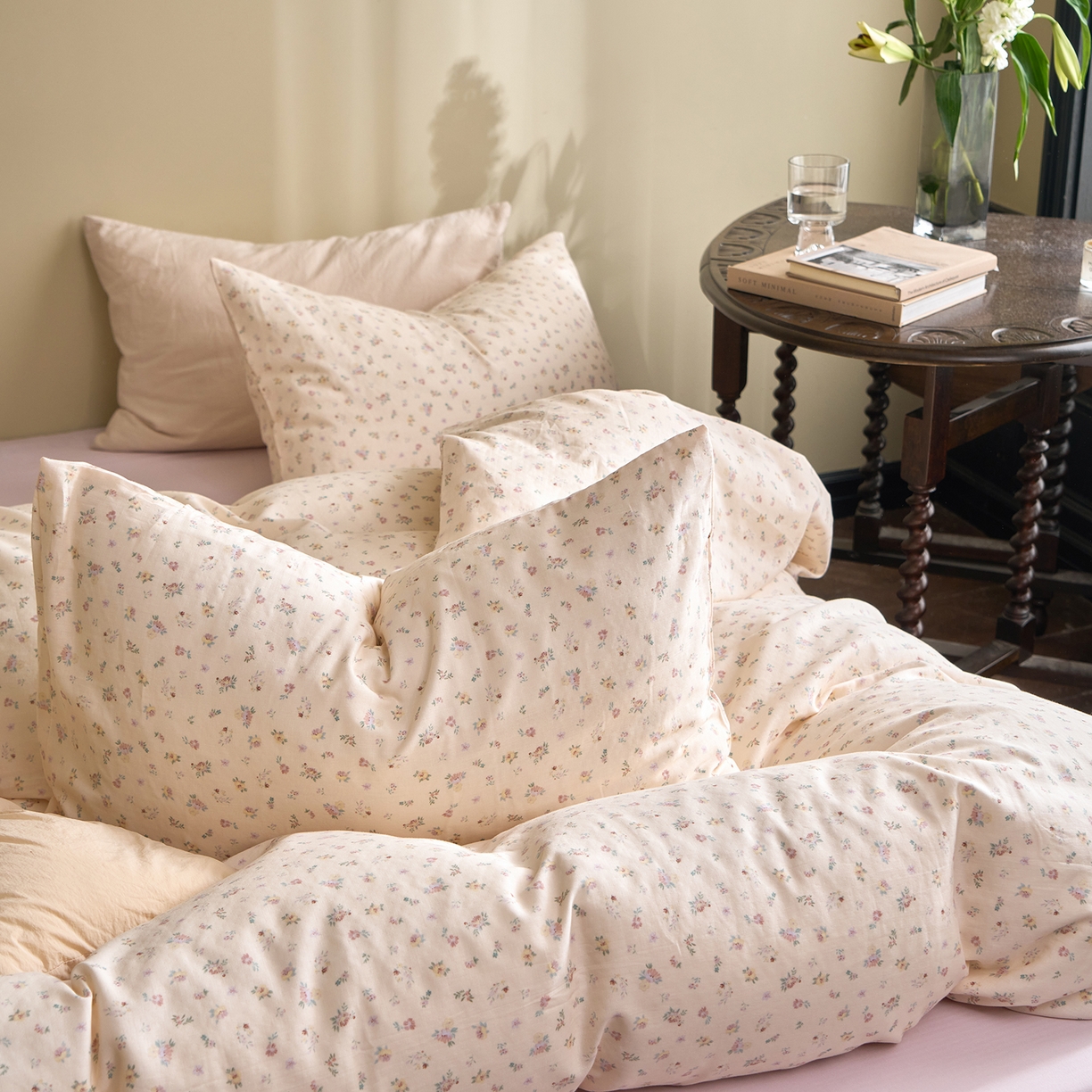 91家纺网 家纺一手货源 找家纺 洋铭区（原狠狠爱） 2026春季新款简约全棉 无边双层纱 四件套系列 燕麦小花