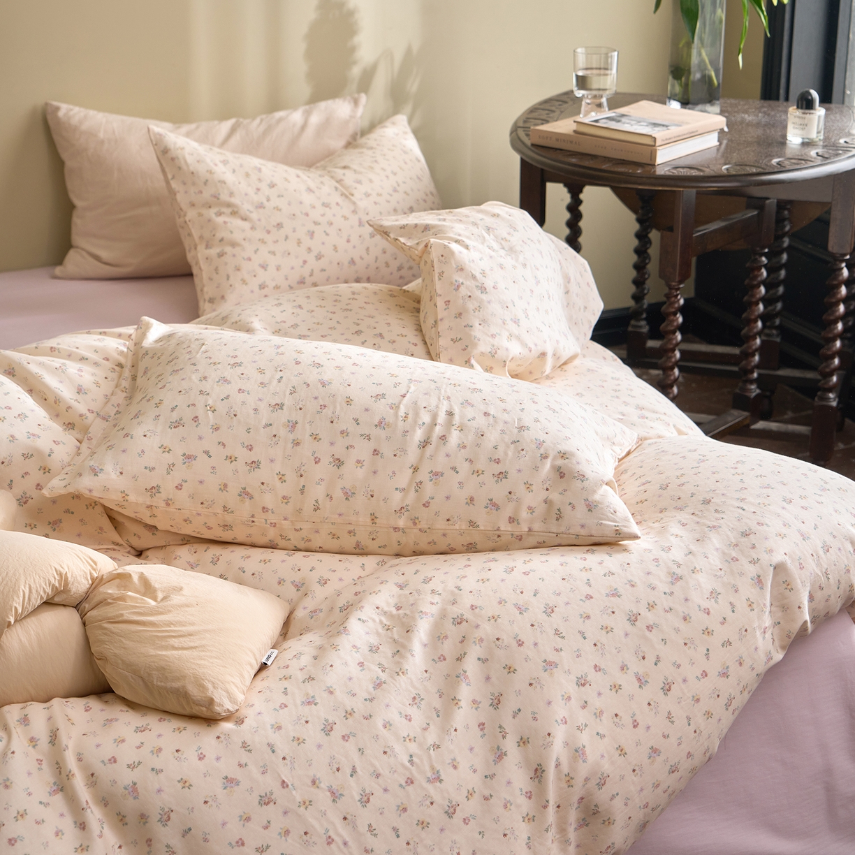 91家纺网 家纺一手货源 找家纺 洋铭区（原狠狠爱） 2026春季新款简约全棉 无边双层纱 四件套系列 燕麦小花