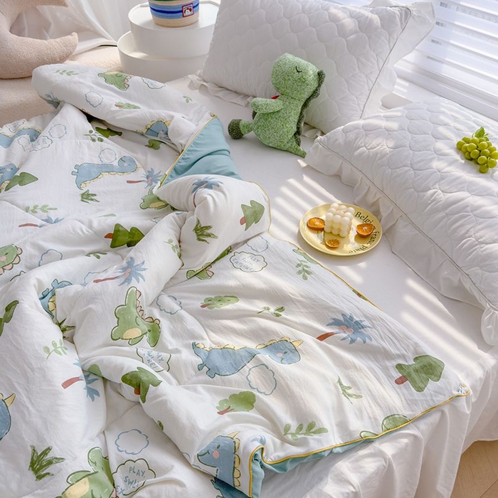 91家纺网 家纺一手货源 找家纺 默忆 2026新款水洗棉双层纱夏被夏凉被空调被被子被芯 恐龙星球